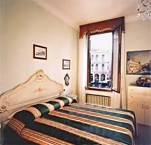 Locanda Ovidius Venice 3*,